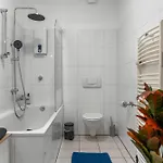 High-quality, Comfortable, Fully Equipped, 6 Beds 아파트