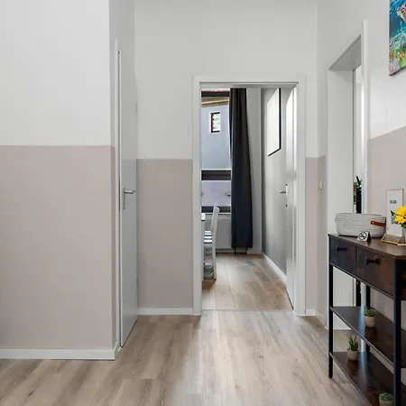 Federnest Living High-quality, Comfortable, Fully Equipped, 6 Beds *