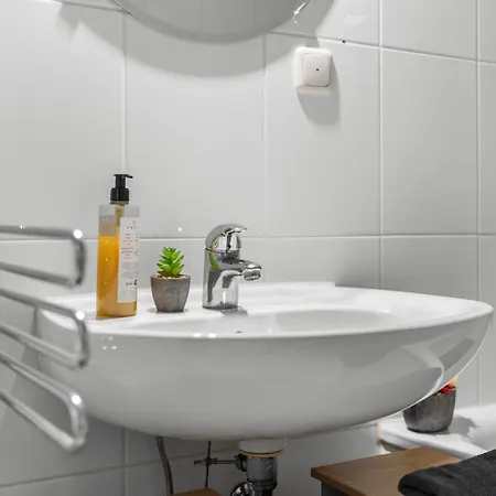 High-quality, Comfortable, Fully Equipped, 6 Beds Daire Duisburg