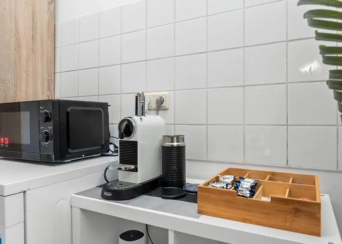 High-quality, Comfortable, Fully Equipped, 6 Beds Lägenhet Duisburg